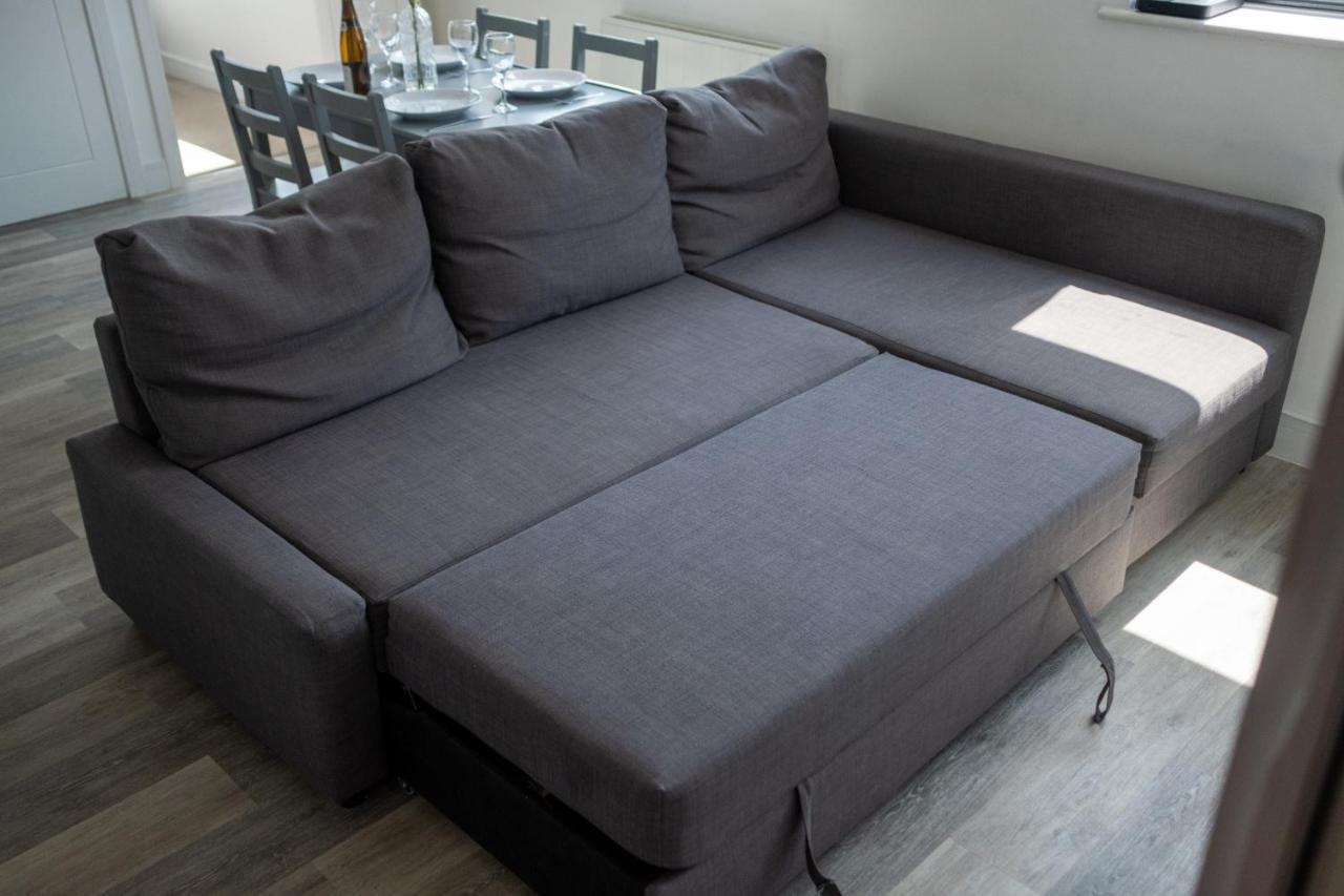 Modern One Bedroom Apartment In Town Centre & 4 Min To The Beach ボーンマス エクステリア 写真
